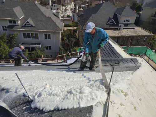 屋頂保溫發(fā)泡噴涂